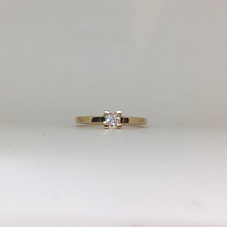 ring med diamant